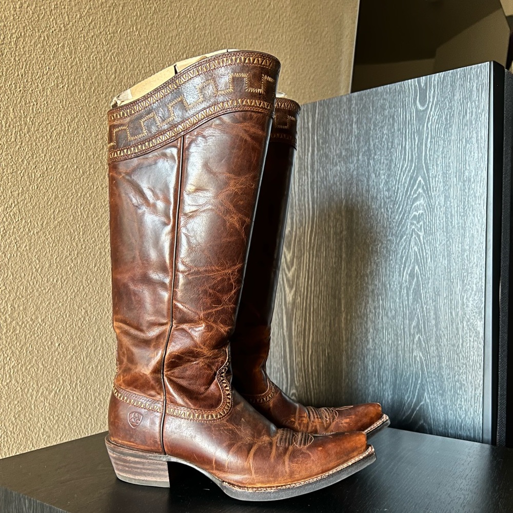 Women’s Ariat Snip Toe Fashion Boots 👢🤎